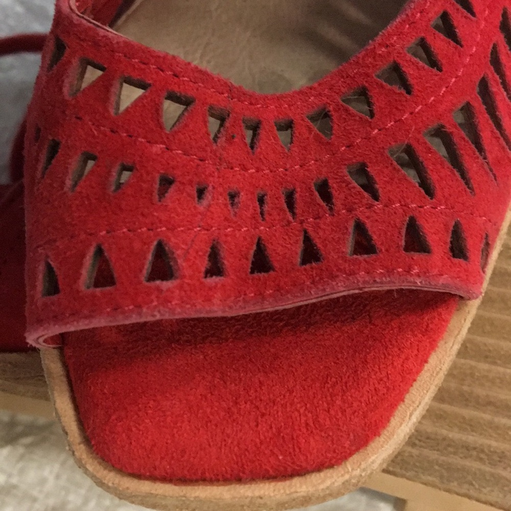 Jeffrey Campbell Laser Cut Rodiollo Wedge Sandals - Picture 5 of 5